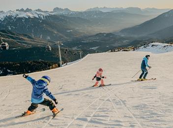 Kids on Ski
